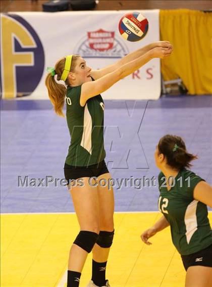 Thumbnail 2 in Long Beach Poly vs. Palo Alto (CIF D1 State Final) photogallery.