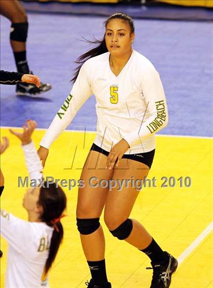 Thumbnail 1 in Long Beach Poly vs. Palo Alto (CIF D1 State Final) photogallery.
