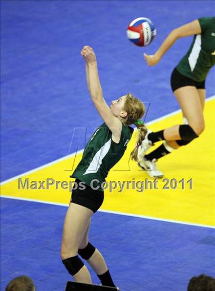 Thumbnail 2 in Long Beach Poly vs. Palo Alto (CIF D1 State Final) photogallery.