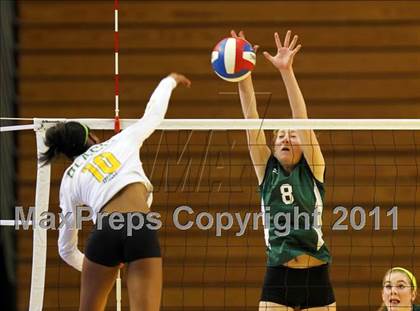 Thumbnail 1 in Long Beach Poly vs. Palo Alto (CIF D1 State Final) photogallery.