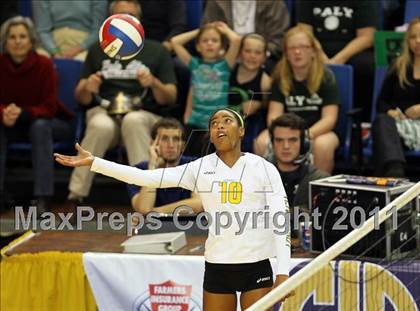 Thumbnail 1 in Long Beach Poly vs. Palo Alto (CIF D1 State Final) photogallery.