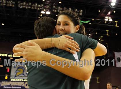 Thumbnail 2 in Long Beach Poly vs. Palo Alto (CIF D1 State Final) photogallery.
