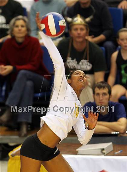 Thumbnail 1 in Long Beach Poly vs. Palo Alto (CIF D1 State Final) photogallery.