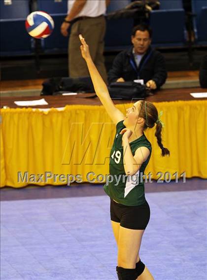 Thumbnail 3 in Long Beach Poly vs. Palo Alto (CIF D1 State Final) photogallery.