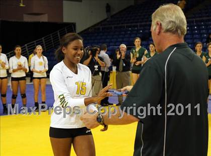 Thumbnail 1 in Long Beach Poly vs. Palo Alto (CIF D1 State Final) photogallery.