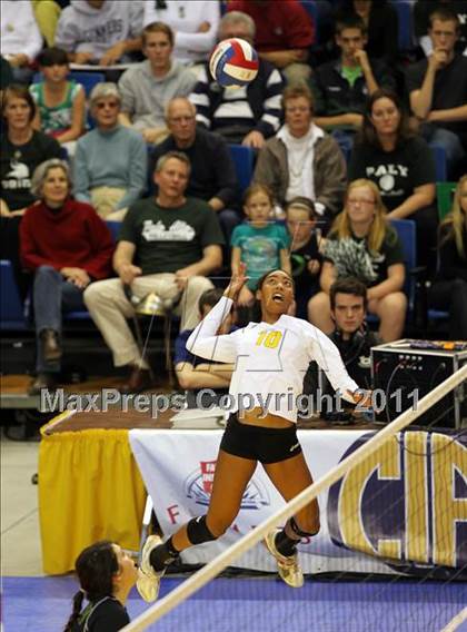 Thumbnail 2 in Long Beach Poly vs. Palo Alto (CIF D1 State Final) photogallery.