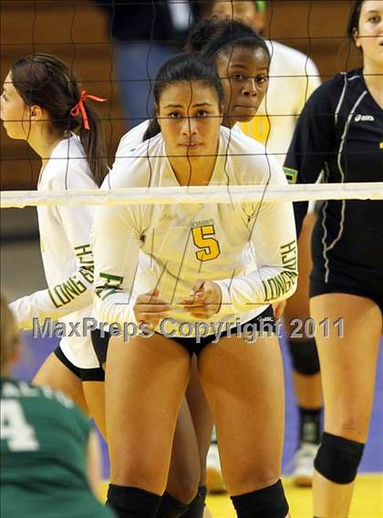 Thumbnail 3 in Long Beach Poly vs. Palo Alto (CIF D1 State Final) photogallery.