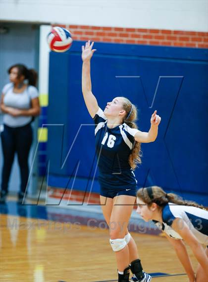 Thumbnail 3 in Flower Mound vs Rowlett (Arlington Invitational Tournament) photogallery.