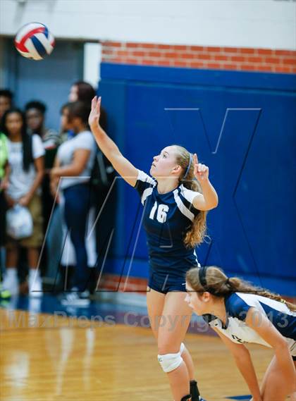 Thumbnail 2 in Flower Mound vs Rowlett (Arlington Invitational Tournament) photogallery.