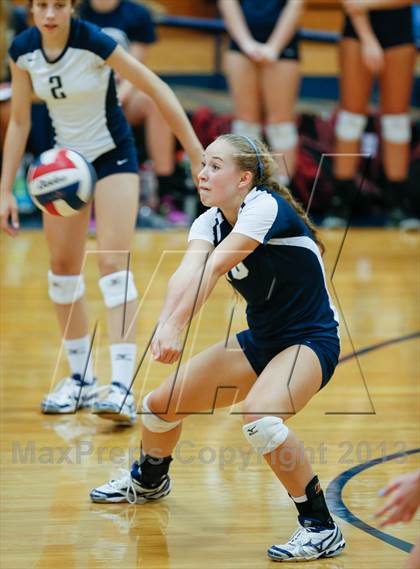 Thumbnail 3 in Flower Mound vs Rowlett (Arlington Invitational Tournament) photogallery.