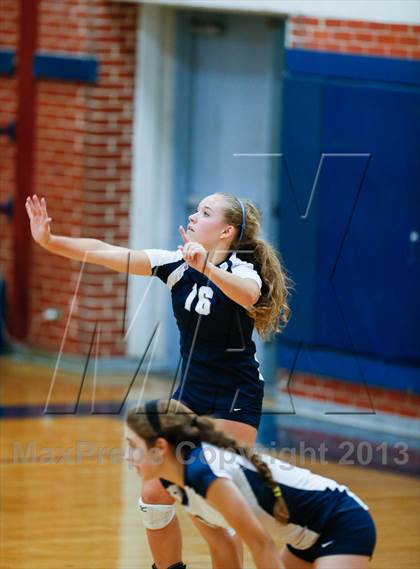 Thumbnail 1 in Flower Mound vs Rowlett (Arlington Invitational Tournament) photogallery.