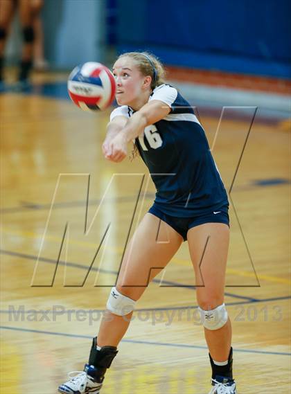 Thumbnail 2 in Flower Mound vs Rowlett (Arlington Invitational Tournament) photogallery.