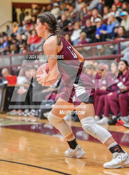 Thumbnail 2 in Martins Mill vs. Lipan (Holiday Hoops Tournament) photogallery.