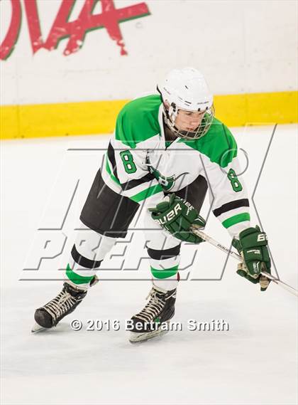 Thumbnail 1 in West Seneca East vs. Lewiston-Porter photogallery.