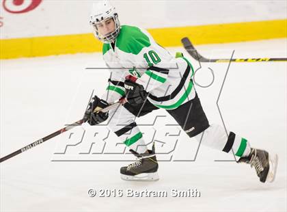 Thumbnail 2 in West Seneca East vs. Lewiston-Porter photogallery.