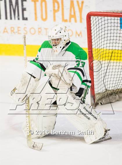 Thumbnail 2 in West Seneca East vs. Lewiston-Porter photogallery.