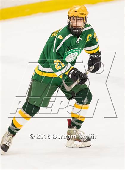 Thumbnail 3 in West Seneca East vs. Lewiston-Porter photogallery.