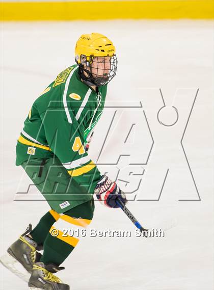 Thumbnail 1 in West Seneca East vs. Lewiston-Porter photogallery.