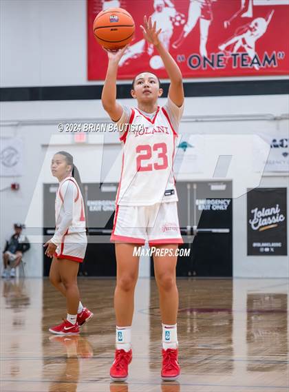 Thumbnail 1 in 'Iolani vs Etiwanda (Iolani Classic) photogallery.