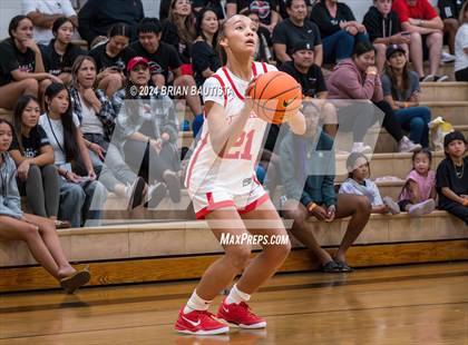 Thumbnail 3 in 'Iolani vs Etiwanda (Iolani Classic) photogallery.