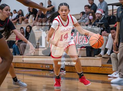 Thumbnail 1 in 'Iolani vs Etiwanda (Iolani Classic) photogallery.