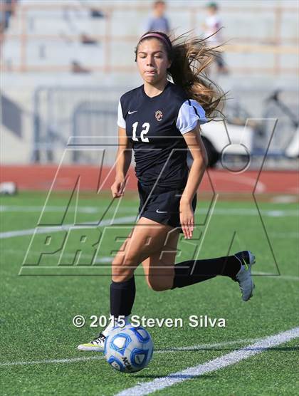 Thumbnail 2 in Oaks Christian vs. Cathedral Catholic (CIF D3 SoCal Regional Final) photogallery.
