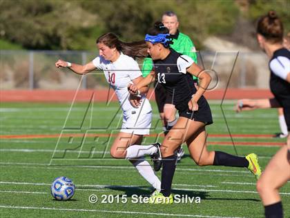 Thumbnail 3 in Oaks Christian vs. Cathedral Catholic (CIF D3 SoCal Regional Final) photogallery.