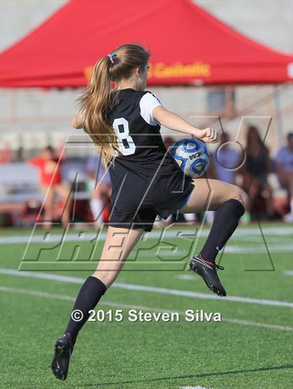 Thumbnail 2 in Oaks Christian vs. Cathedral Catholic (CIF D3 SoCal Regional Final) photogallery.