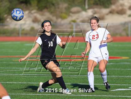 Thumbnail 3 in Oaks Christian vs. Cathedral Catholic (CIF D3 SoCal Regional Final) photogallery.