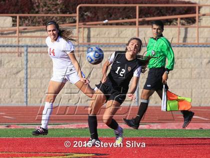 Thumbnail 3 in Oaks Christian vs. Cathedral Catholic (CIF D3 SoCal Regional Final) photogallery.