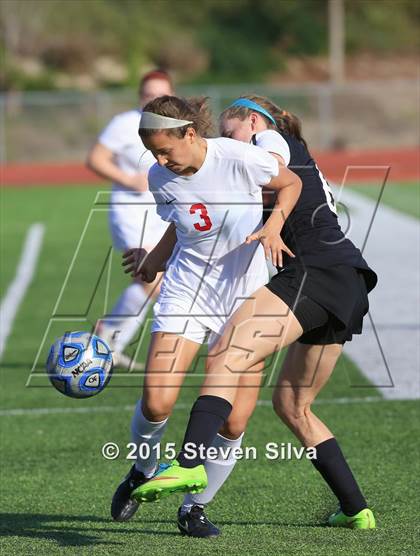 Thumbnail 1 in Oaks Christian vs. Cathedral Catholic (CIF D3 SoCal Regional Final) photogallery.