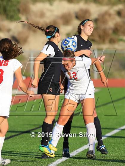 Thumbnail 3 in Oaks Christian vs. Cathedral Catholic (CIF D3 SoCal Regional Final) photogallery.