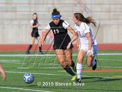 Thumbnail 3 in Oaks Christian vs. Cathedral Catholic (CIF D3 SoCal Regional Final) photogallery.