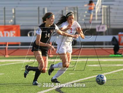 Thumbnail 2 in Oaks Christian vs. Cathedral Catholic (CIF D3 SoCal Regional Final) photogallery.