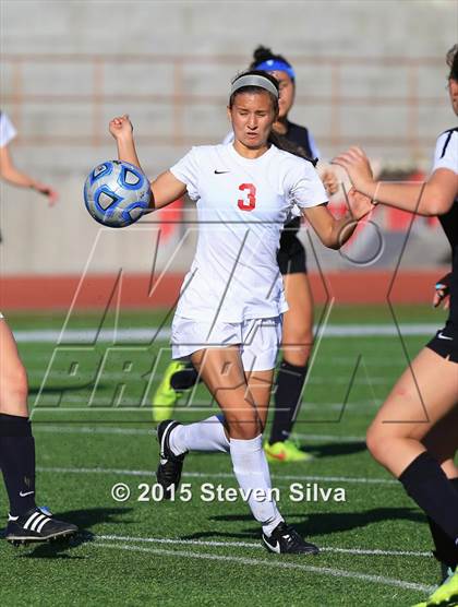 Thumbnail 3 in Oaks Christian vs. Cathedral Catholic (CIF D3 SoCal Regional Final) photogallery.