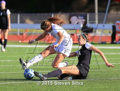 Thumbnail 3 in Oaks Christian vs. Cathedral Catholic (CIF D3 SoCal Regional Final) photogallery.