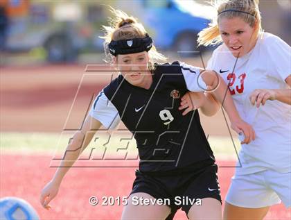 Thumbnail 2 in Oaks Christian vs. Cathedral Catholic (CIF D3 SoCal Regional Final) photogallery.