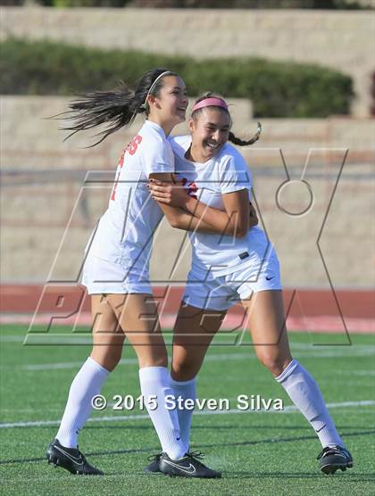 Thumbnail 2 in Oaks Christian vs. Cathedral Catholic (CIF D3 SoCal Regional Final) photogallery.