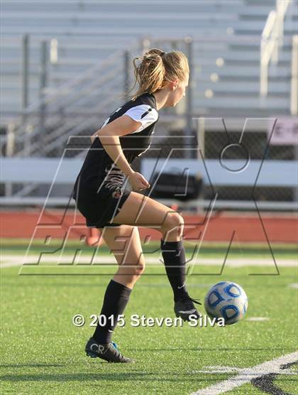 Thumbnail 1 in Oaks Christian vs. Cathedral Catholic (CIF D3 SoCal Regional Final) photogallery.