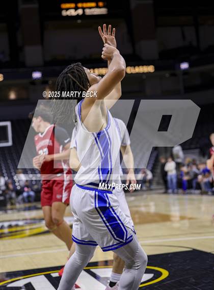 Thumbnail 1 in Capital City vs Warrensburg (Norm Stewart Classic) photogallery.