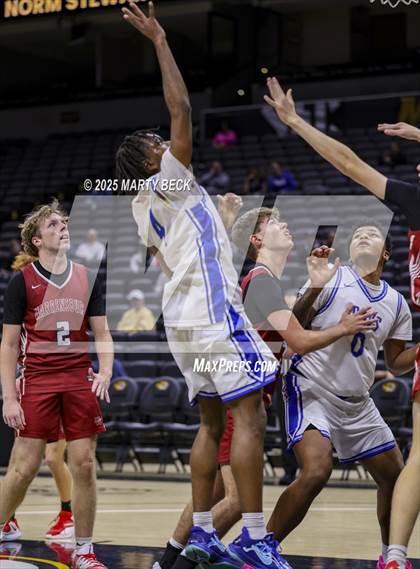 Thumbnail 3 in Capital City vs Warrensburg (Norm Stewart Classic) photogallery.