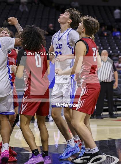 Thumbnail 2 in Capital City vs Warrensburg (Norm Stewart Classic) photogallery.