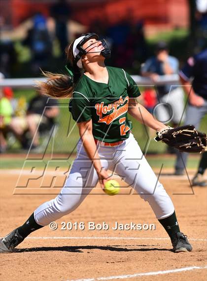 Thumbnail 2 in Yough vs General McLane (PIAA Class AAA 1st Round) photogallery.