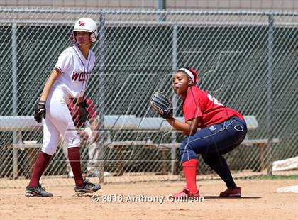 Thumbnail 2 in George Washington Prep vs. Van Nuys (CIF LA City Section D3 Final) photogallery.