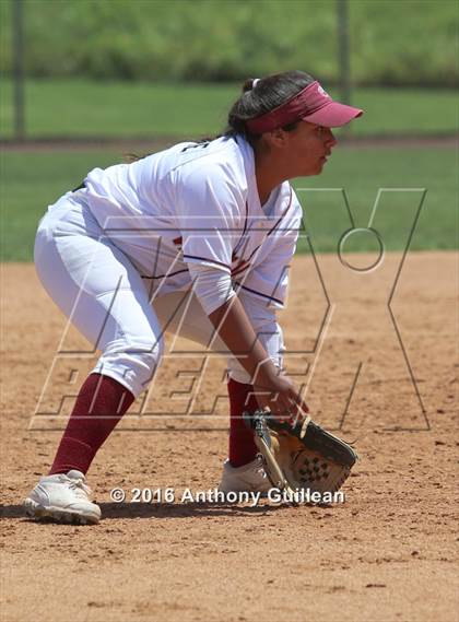 Thumbnail 2 in George Washington Prep vs. Van Nuys (CIF LA City Section D3 Final) photogallery.
