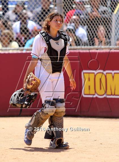 Thumbnail 2 in George Washington Prep vs. Van Nuys (CIF LA City Section D3 Final) photogallery.