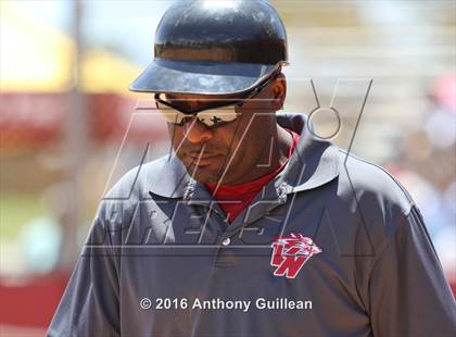 Thumbnail 2 in George Washington Prep vs. Van Nuys (CIF LA City Section D3 Final) photogallery.