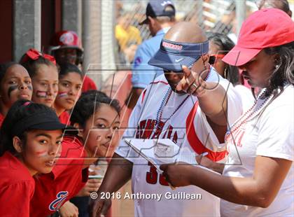 Thumbnail 1 in George Washington Prep vs. Van Nuys (CIF LA City Section D3 Final) photogallery.