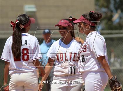 Thumbnail 2 in George Washington Prep vs. Van Nuys (CIF LA City Section D3 Final) photogallery.