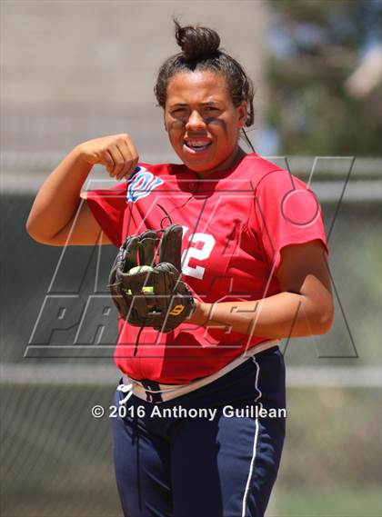 Thumbnail 1 in George Washington Prep vs. Van Nuys (CIF LA City Section D3 Final) photogallery.